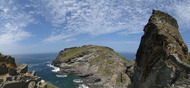 SX07296-07300 Panorama castles on Tintagel Island and Tintagel mainland.jpg